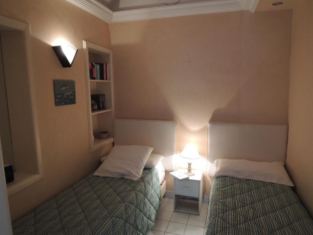Acci Cannes Old City Room photo